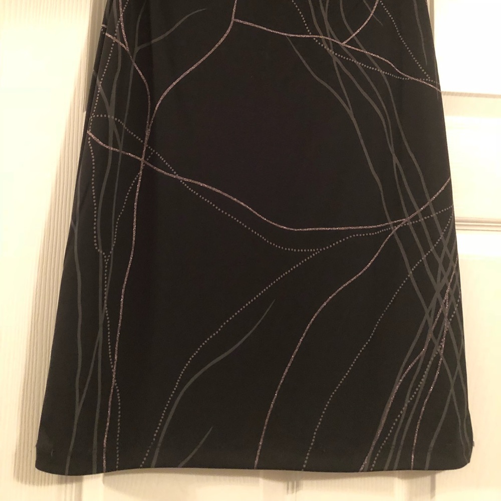 ING brand Black & Gold Skirt
